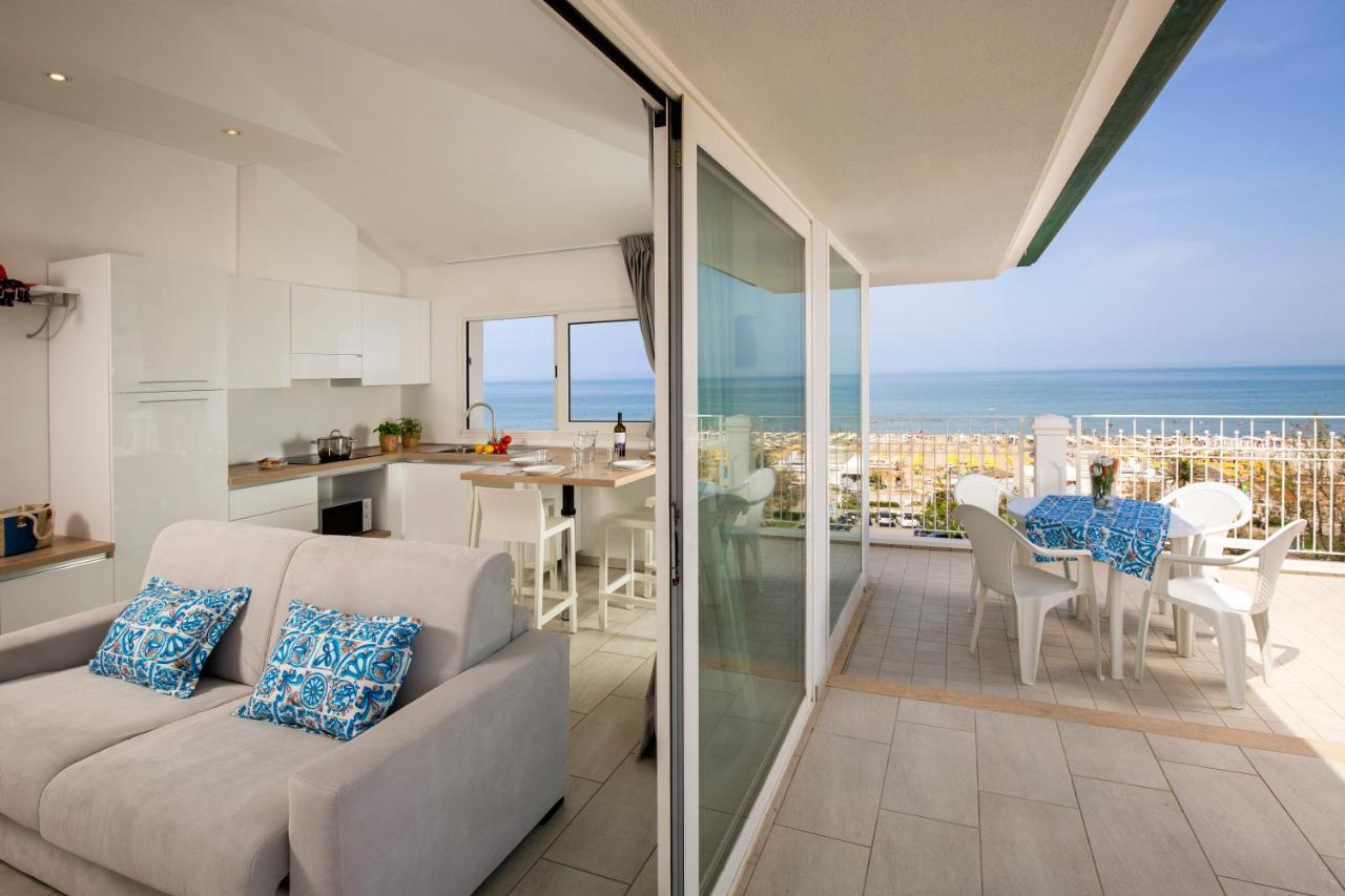 Rubino Apartments A 100Metri Dal Mare Риччоне Экстерьер фото