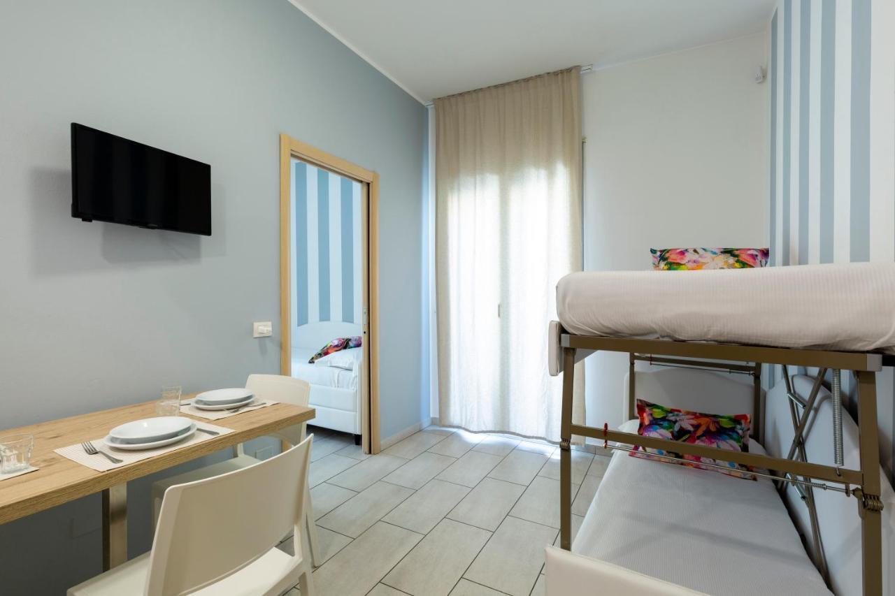 Rubino Apartments A 100Metri Dal Mare Риччоне Экстерьер фото